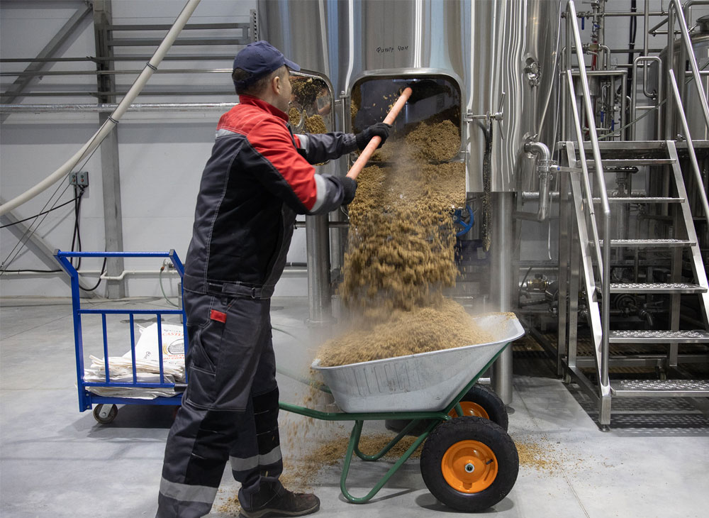 <b>How to configure the ratio of raw materials for microbrewery saccharification?</b>